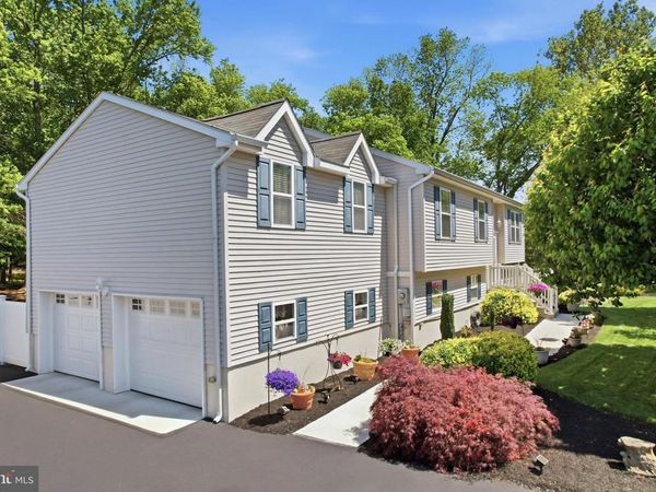 185 FRESH PONDS ROAD , MONMOUTH JUNCTION, NJ 08852