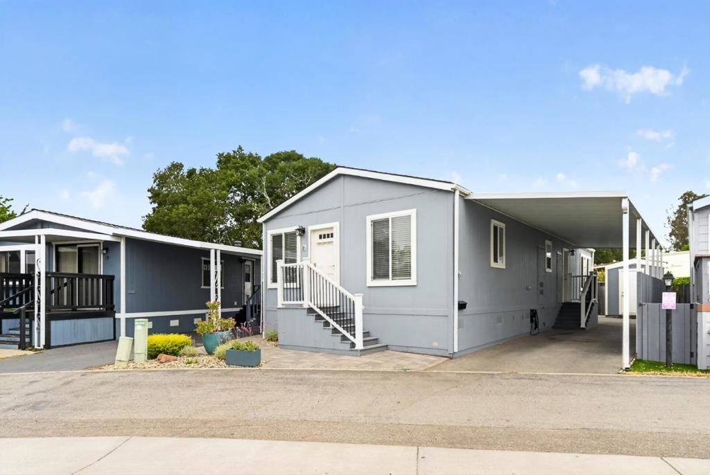 1555 Merrill Street, Santa Cruz, CA 95062 Main Photo