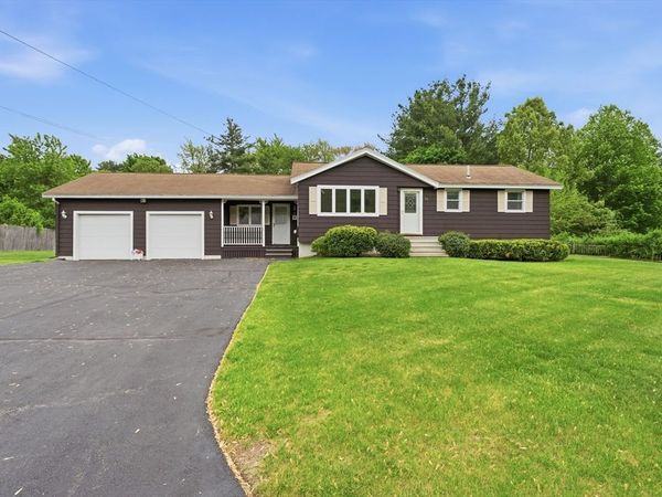 20 Freeman Rd, Chelmsford, MA 01824