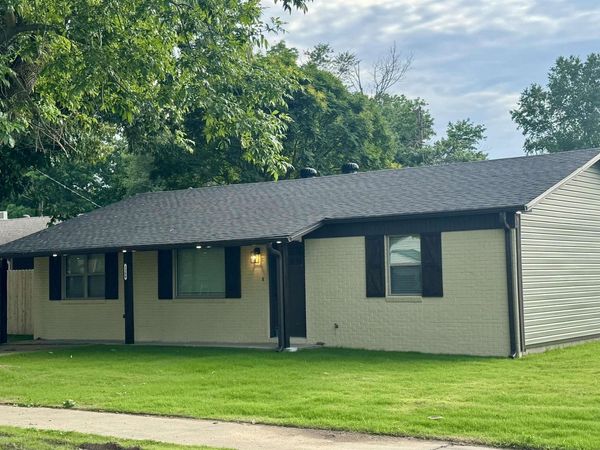 1300 S 7 St , Paragould, AR 72450
