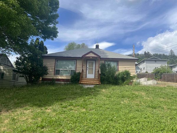 156 W 9th Ave, Colville, WA 99114