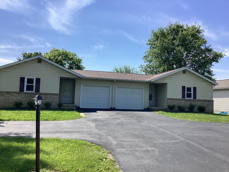 3423-3425 Demorest Road, Grove City, OH 43123 Photo 2