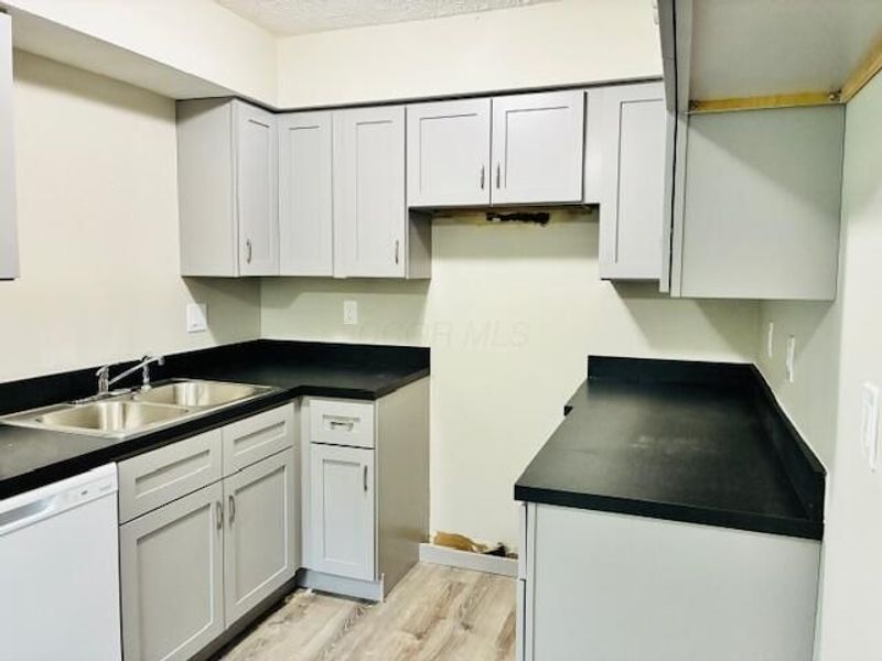 3423-3425 Demorest Road, Grove City, OH 43123 Photo 6