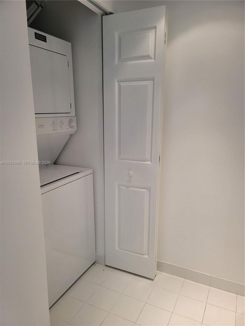 690 SW 1st Ct, Unit 1919, Miami, FL 33130 Photo