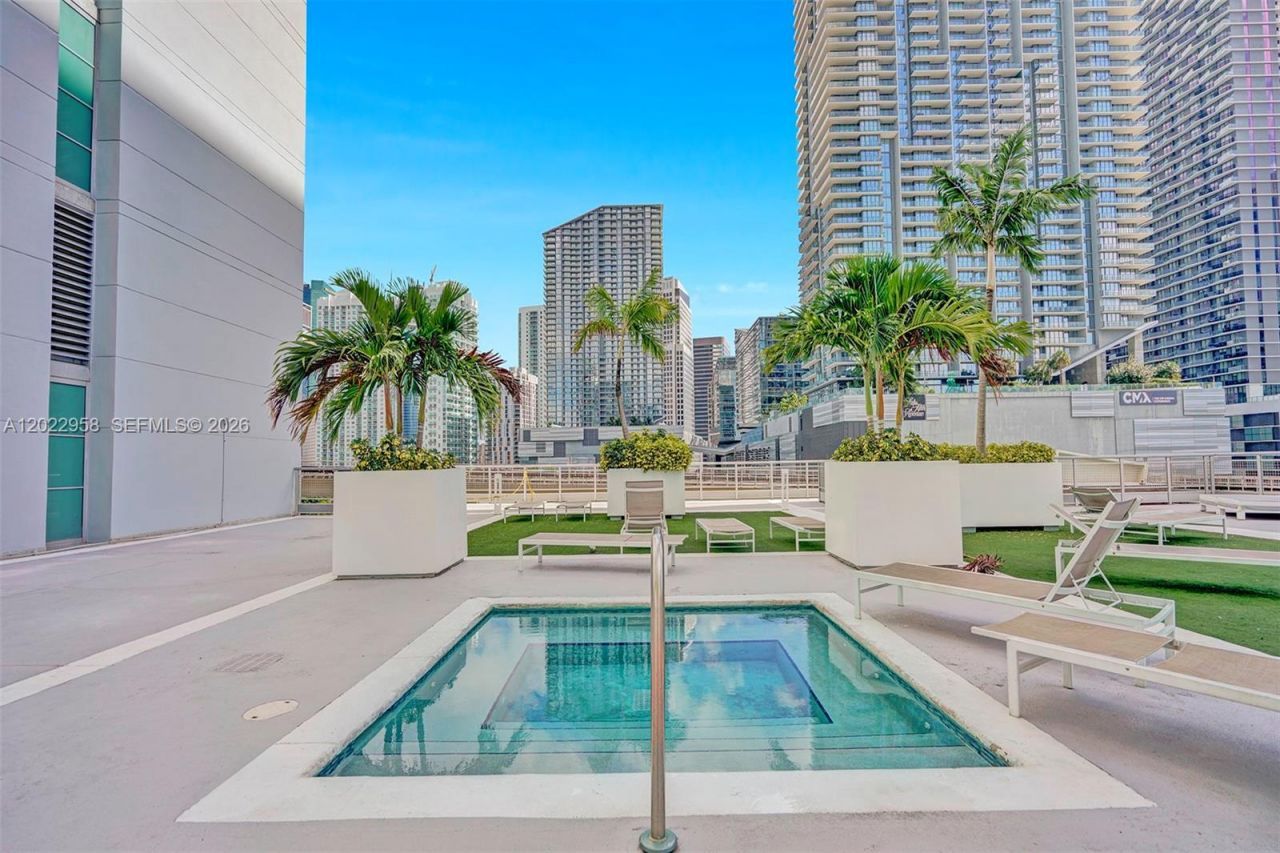 690 SW 1st Ct, Unit 1919, Miami, FL 33130 Photo