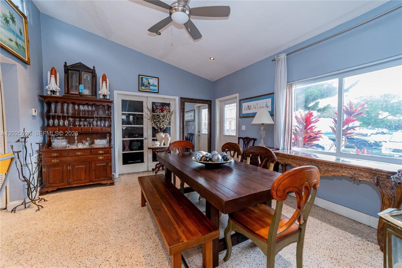 548 East Dr , Miami Springs, FL 33166 Photo