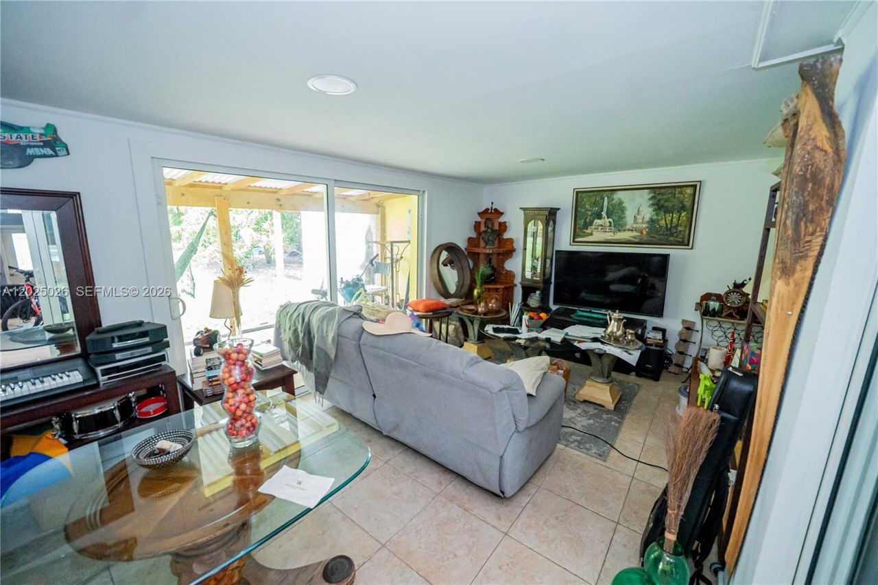548 East Dr , Miami Springs, FL 33166 Photo