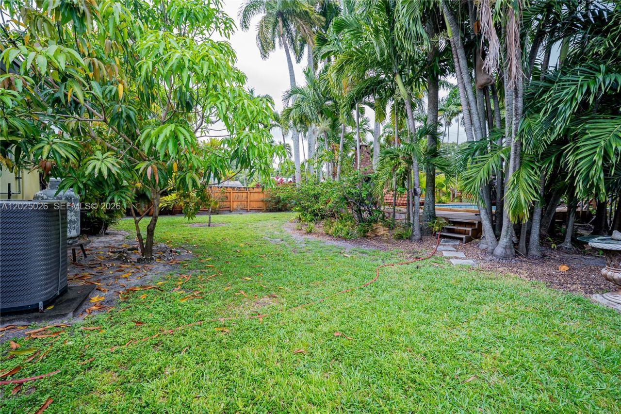 548 East Dr , Miami Springs, FL 33166 Photo