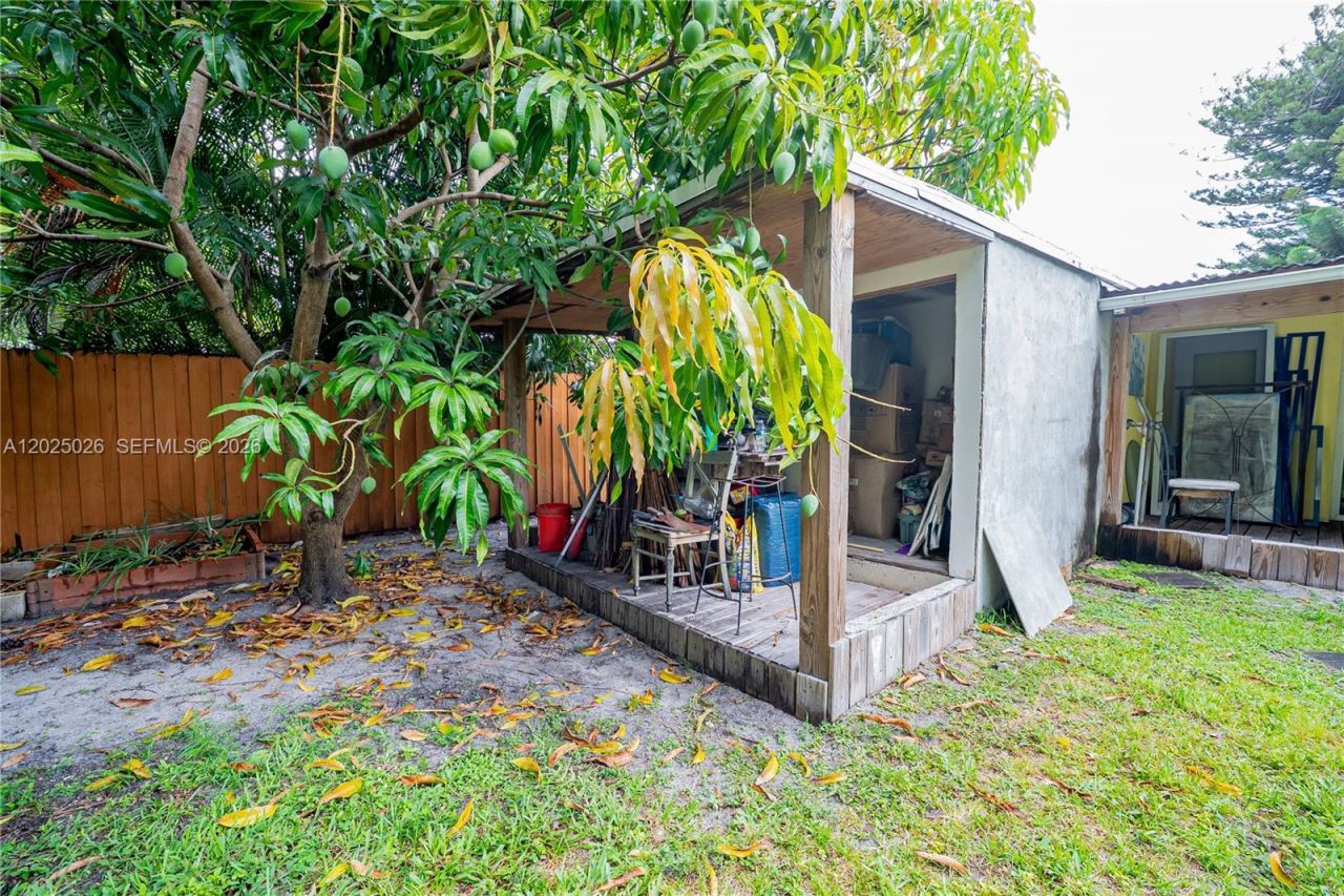 548 East Dr , Miami Springs, FL 33166 Photo
