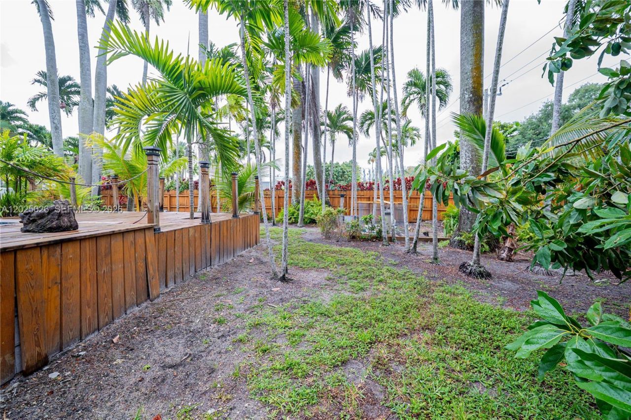 548 East Dr , Miami Springs, FL 33166 Photo