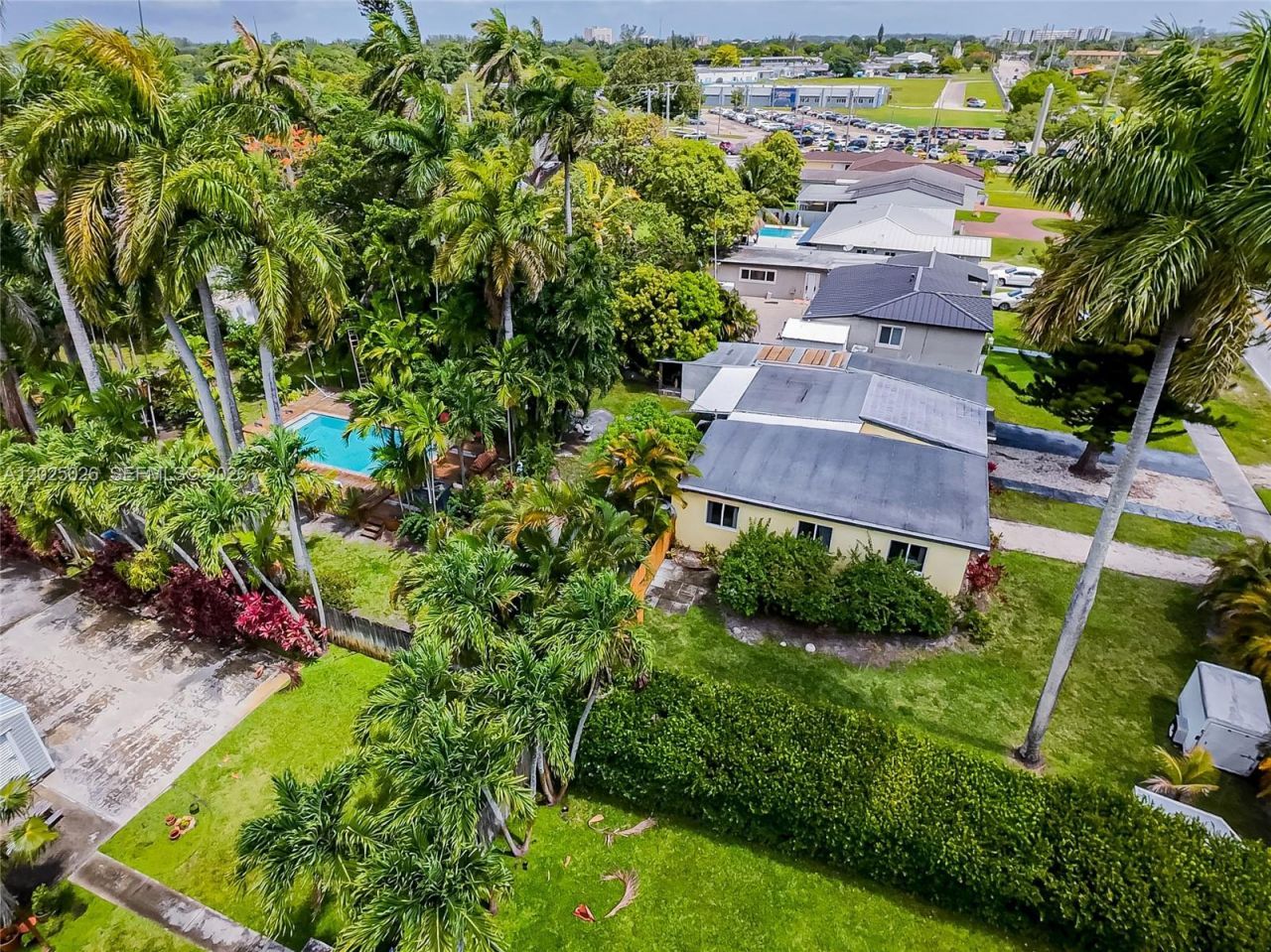 548 East Dr , Miami Springs, FL 33166 Photo