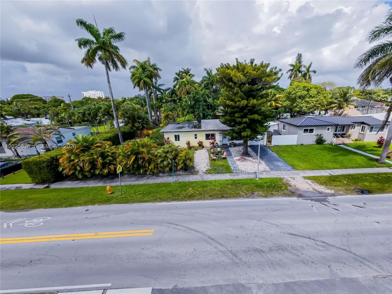 548 East Dr , Miami Springs, FL 33166 Photo