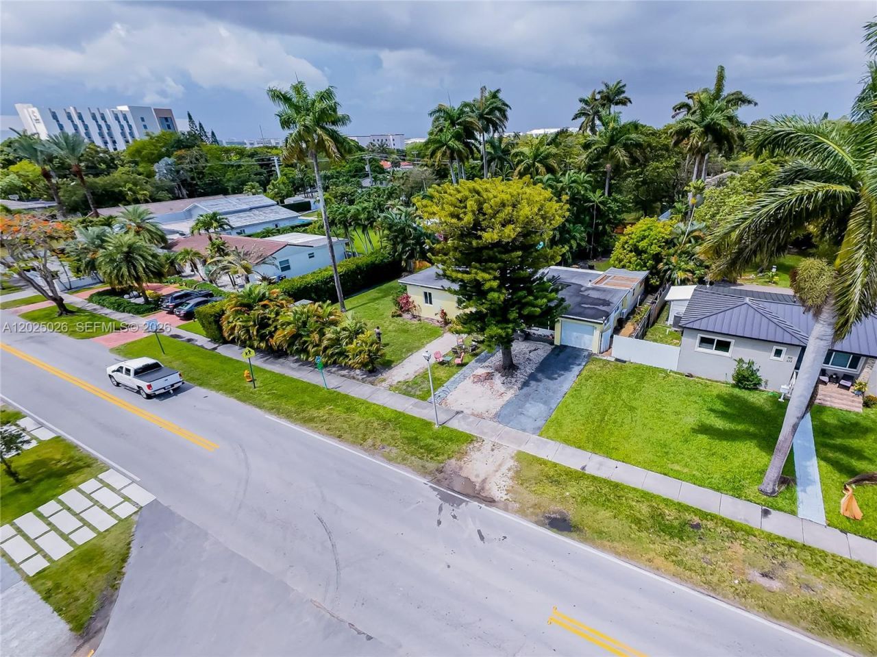 548 East Dr , Miami Springs, FL 33166 Photo