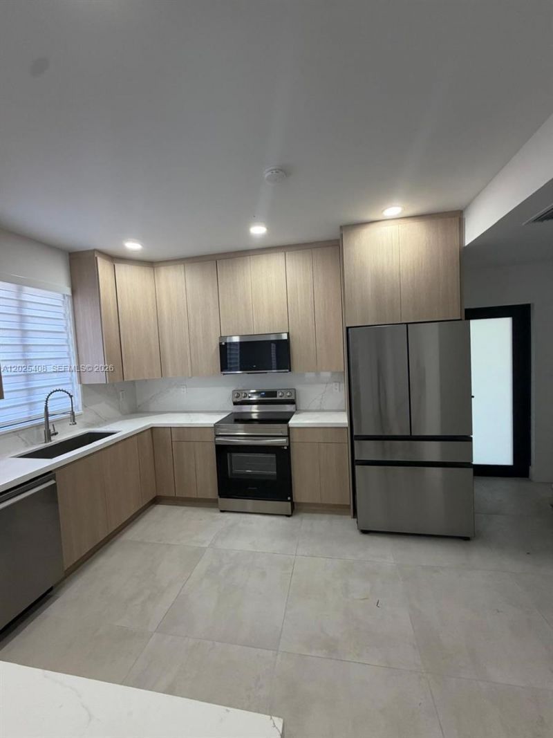 1703 SW 16th , Miami, FL 33145 Photo