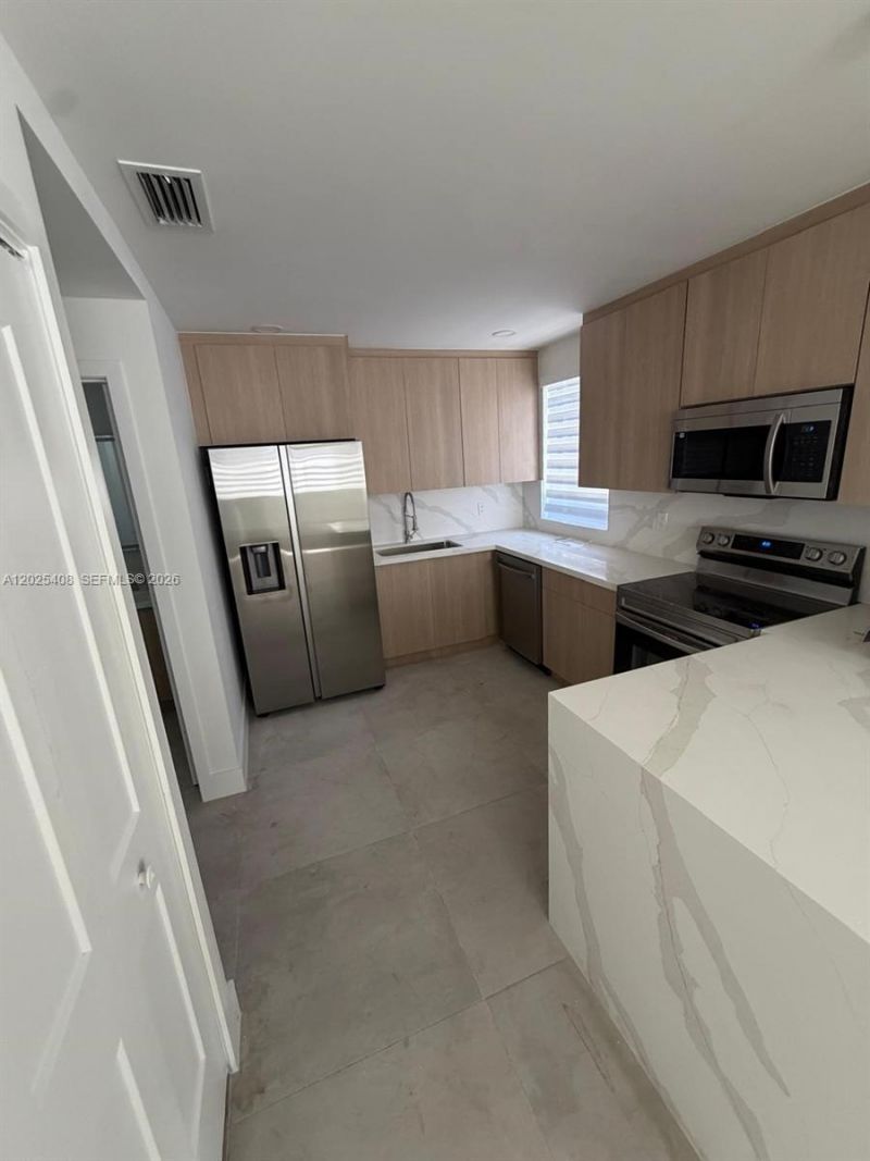 1703 SW 16th , Miami, FL 33145 Photo