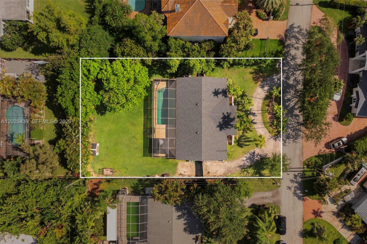 14700 Sailfish Dr , Coral Gables, FL 33158 Photo