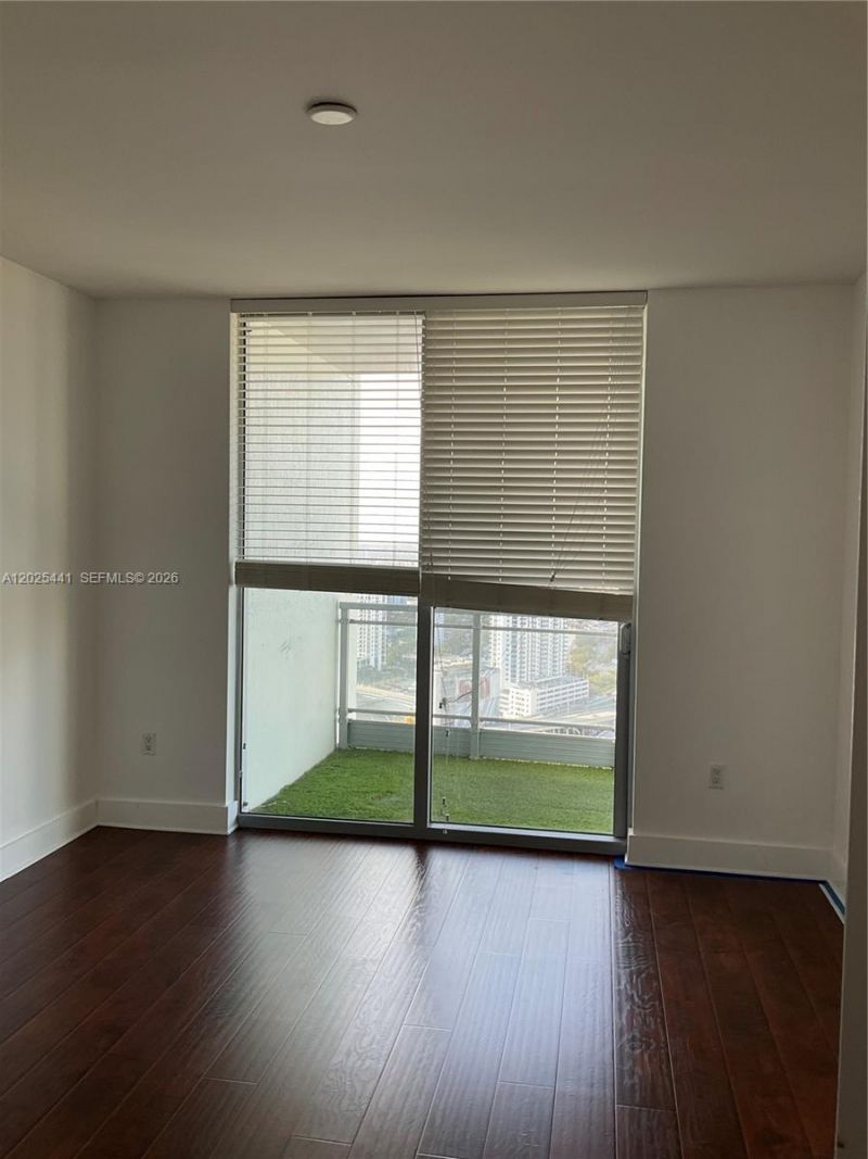 90 SW 3rd St , Unit 3708, Miami, FL 33130 Photo
