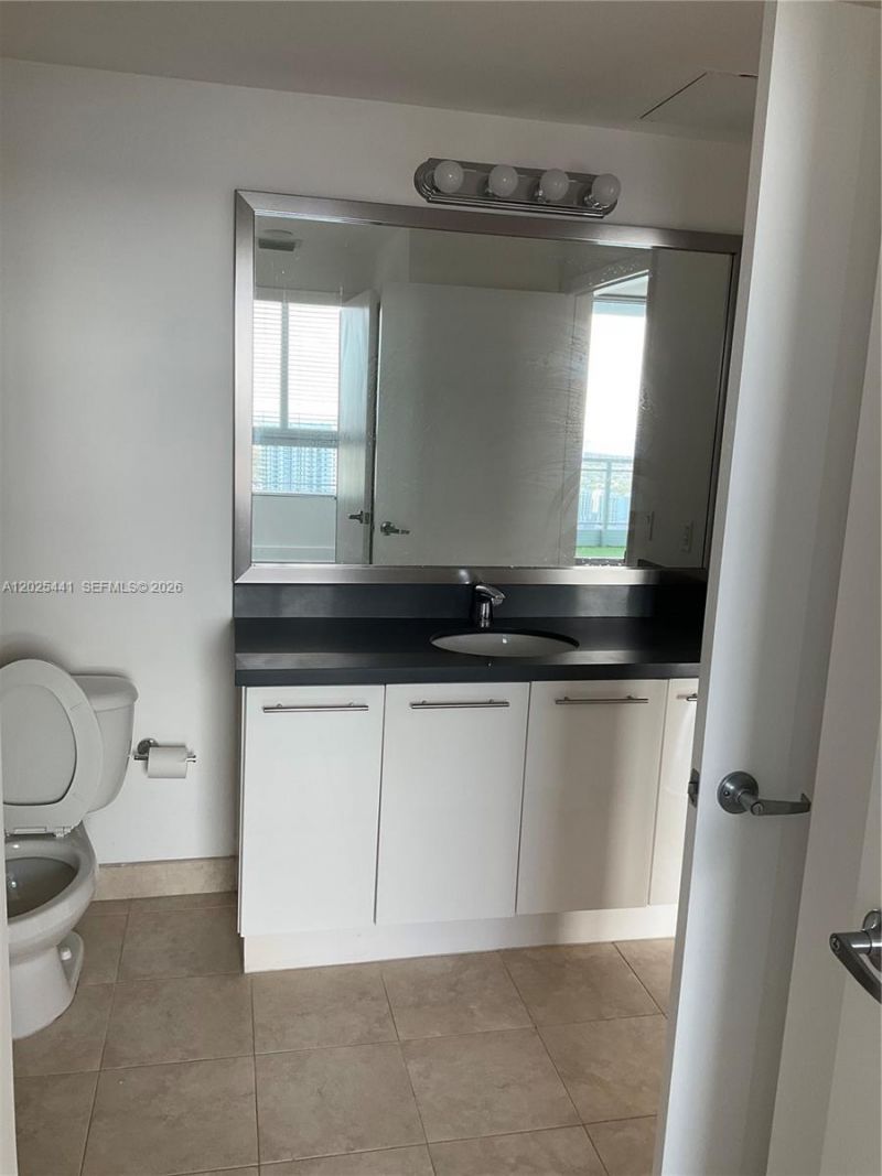90 SW 3rd St , Unit 3708, Miami, FL 33130 Photo