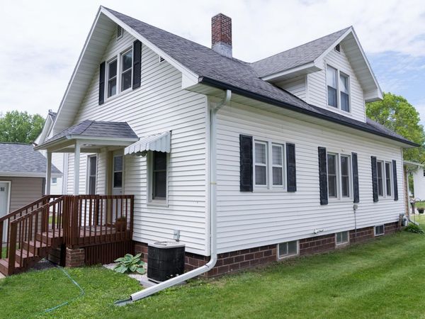 551 W Main Street , Mondovi, WI 54755