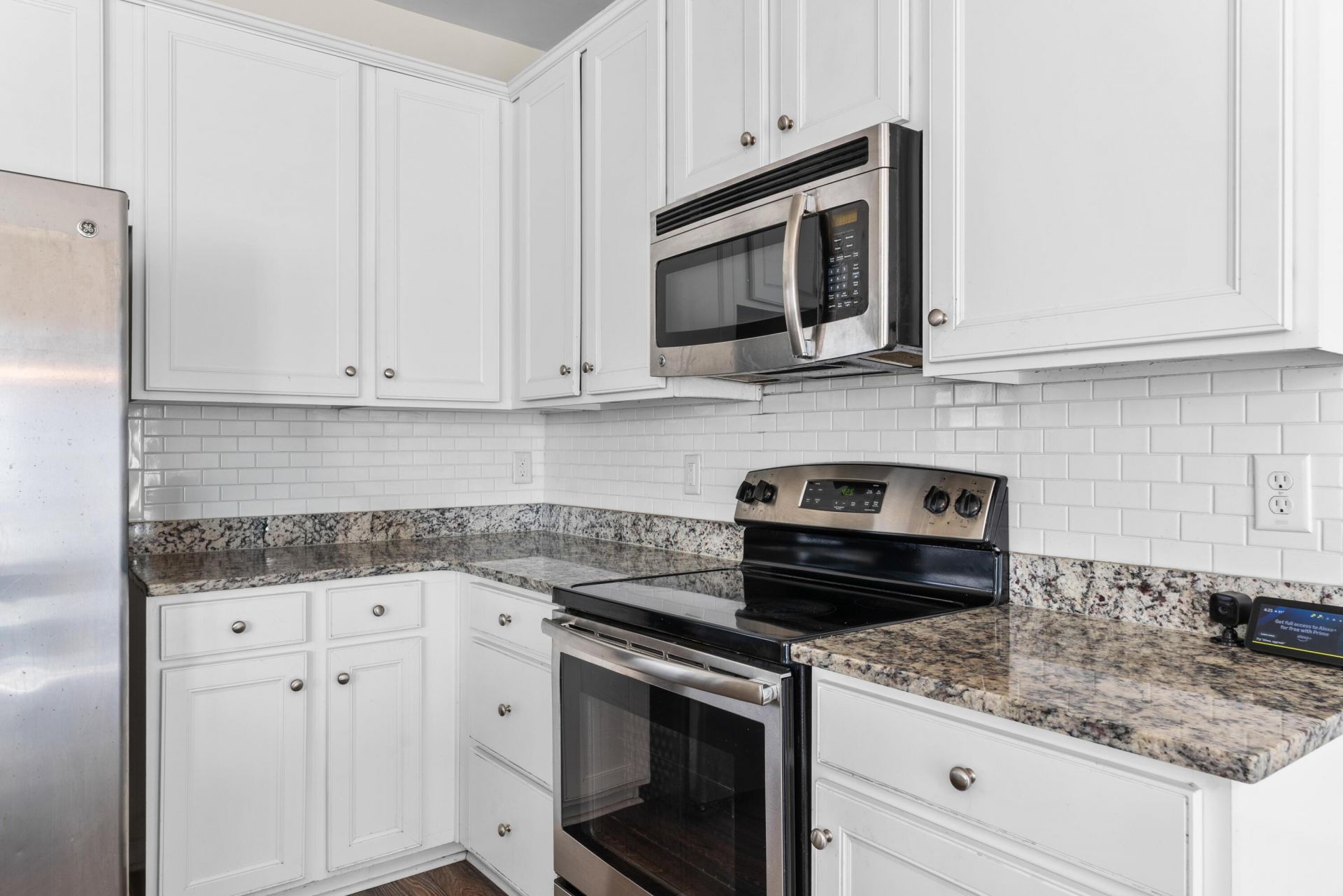 548 Pleasant Side Drive Photo 12