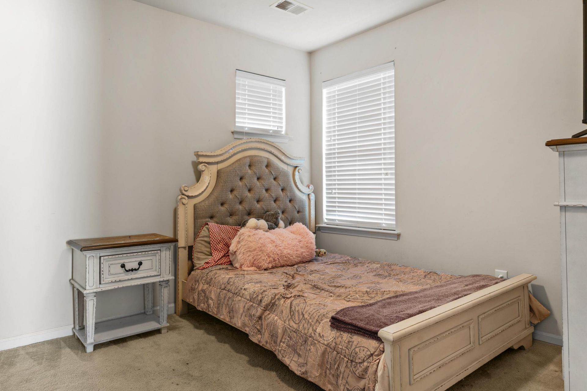 548 Pleasant Side Drive Photo 23