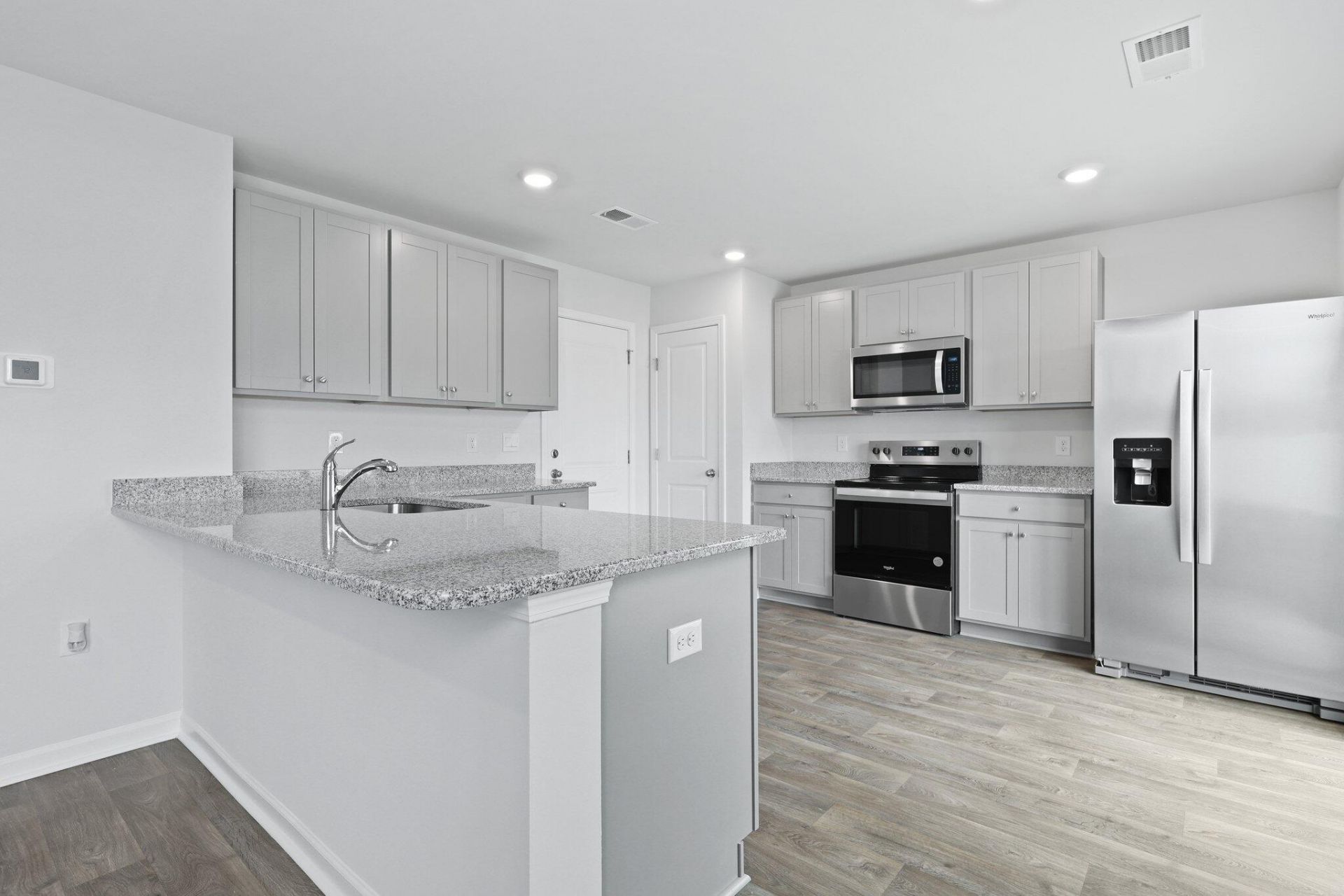 523 Tulip Poplar Drive Photo 17