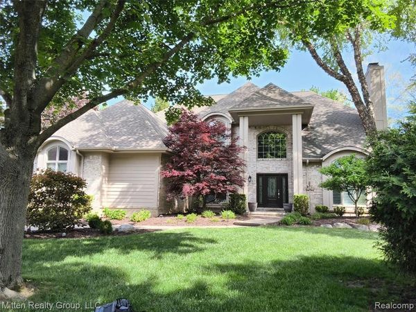 3351 Red Fox Court, West Bloomfield Twp, MI 48324