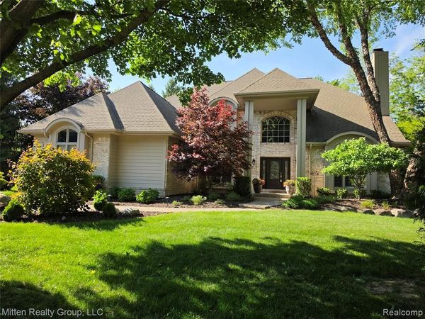 3351 Red Fox Court, West Bloomfield Twp, MI 48324
