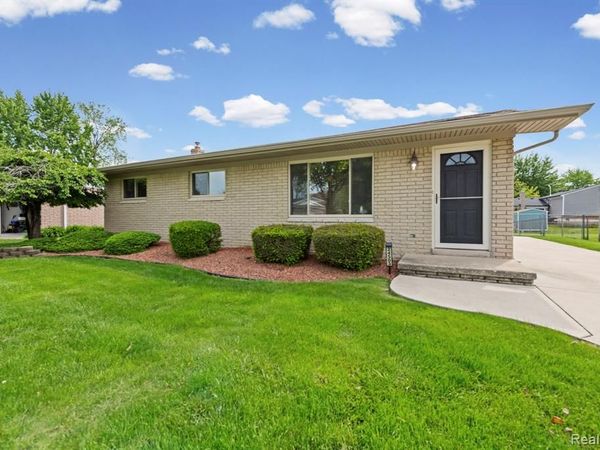 24503 Crescent Street, Woodhaven, MI 48183