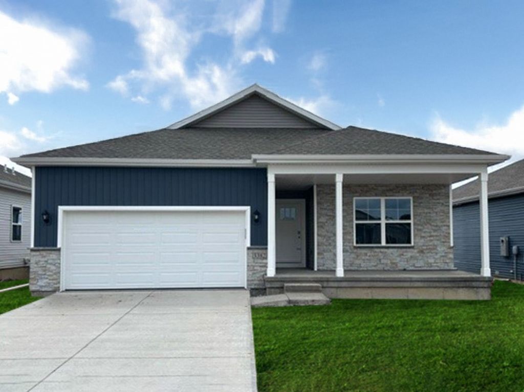 2766 Cecelia Drive, Hiawatha, IA 52233 Main Photo