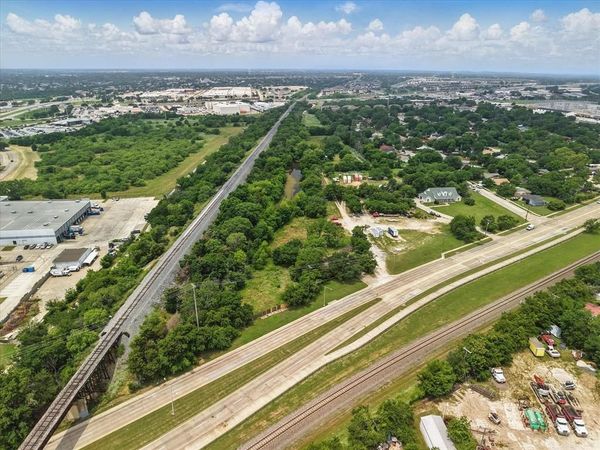 1205 N Mill Street , Lewisville, TX 75057