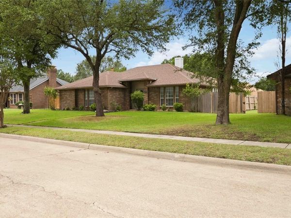 1403 BAKER, Cedar Hill, TX 75104
