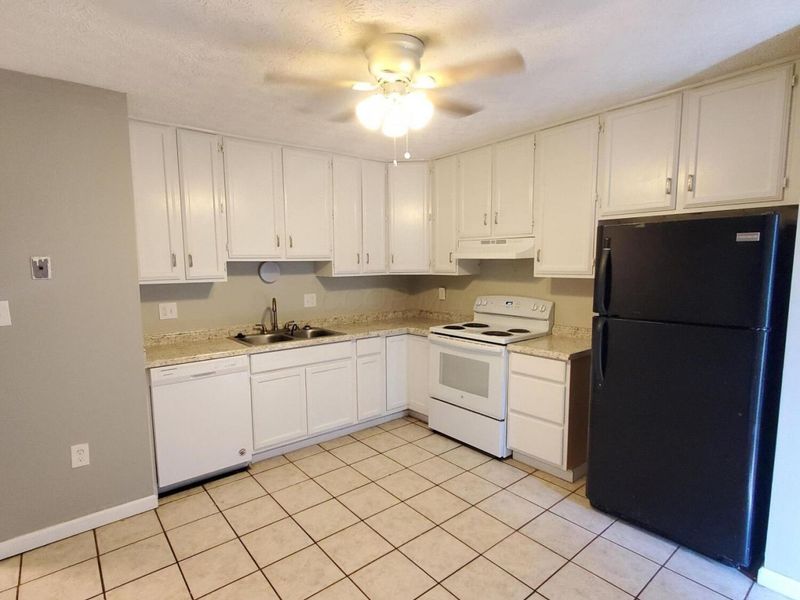 3216-3218 Independence Street, Grove City, OH 43123 Photo 3