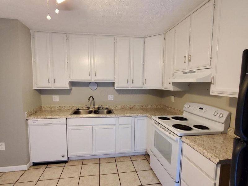 3216-3218 Independence Street, Grove City, OH 43123 Photo 5