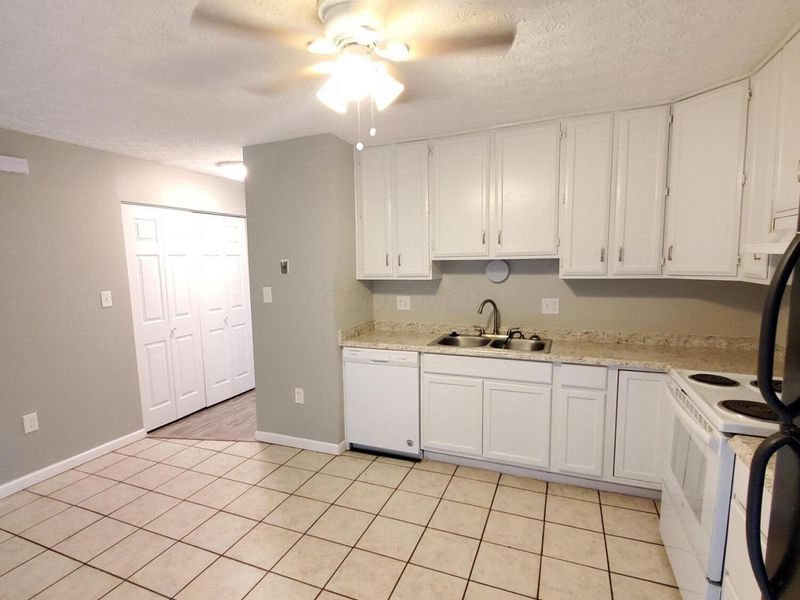 3216-3218 Independence Street, Grove City, OH 43123 Photo 9
