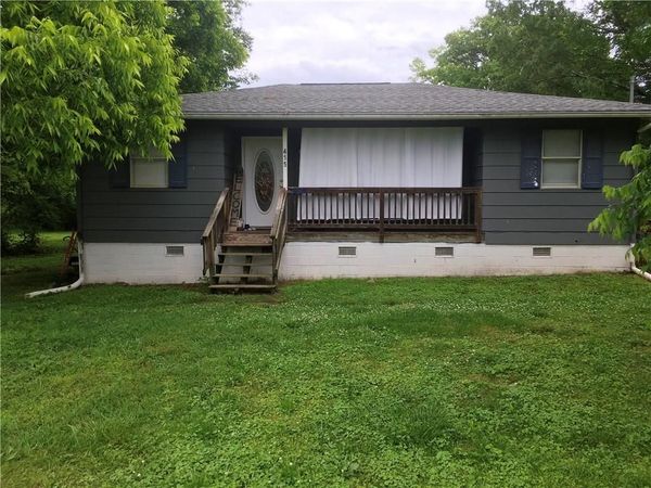 415 Magnolia Street , La Fayette, GA 30728
