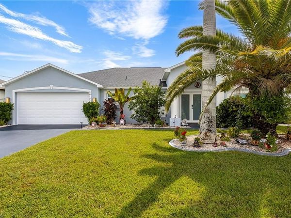 2017 SE 17th PL , CAPE CORAL, FL 33990