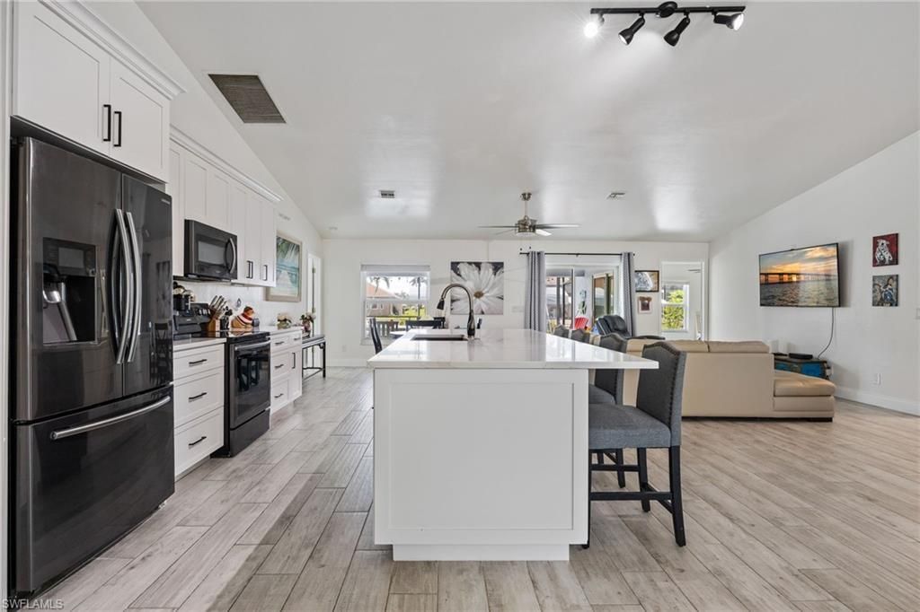2017 SE 17th Pl , Cape Coral, FL 33990 Photo