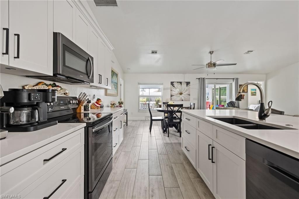 2017 SE 17th Pl , Cape Coral, FL 33990 Photo