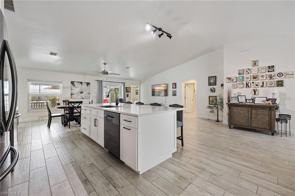2017 SE 17th Pl , Cape Coral, FL 33990 Photo