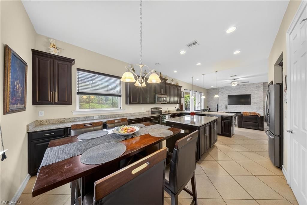 3330 Banyon Hollow Loop, North Fort Myers, FL 33903 Photo