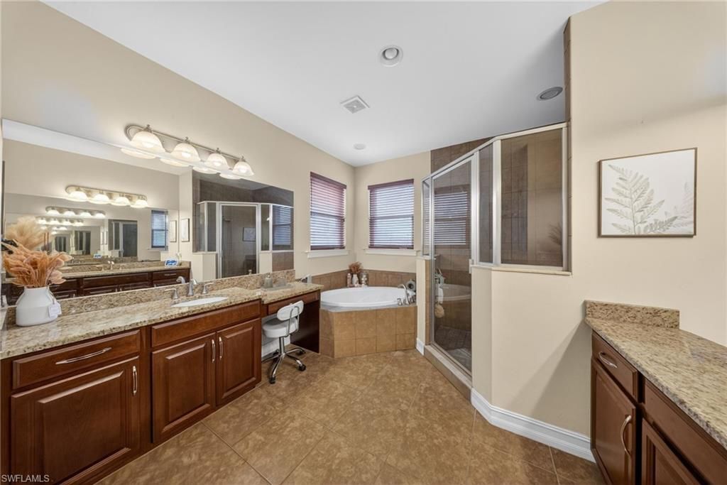 3330 Banyon Hollow Loop, North Fort Myers, FL 33903 Photo