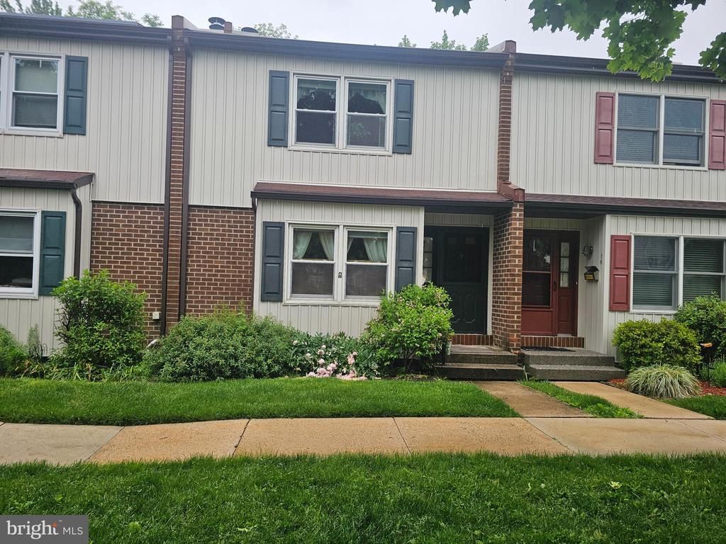 F 15 Shirley Lane, Lawrence Township, NJ 08648 Main Photo