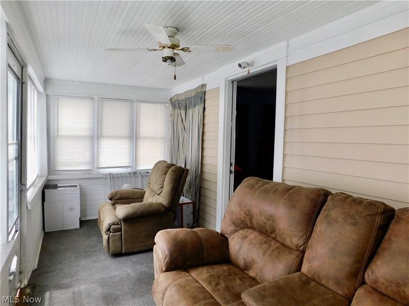 421 Celtic Street, Akron, OH 44314 Photo 20