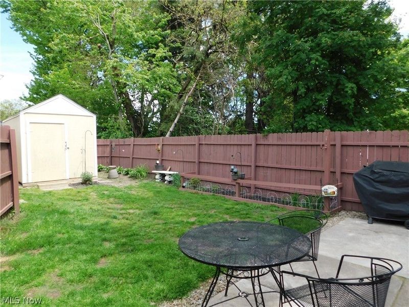 421 Celtic Street, Akron, OH 44314 Photo 26
