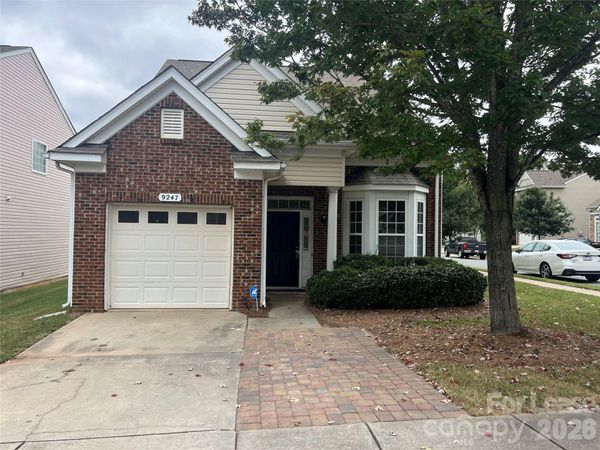 9247 Cranfield Lane , Charlotte, NC 28277