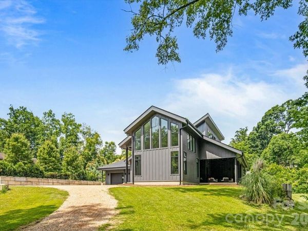 3304 Mar Vista Circle, Charlotte, NC 28209