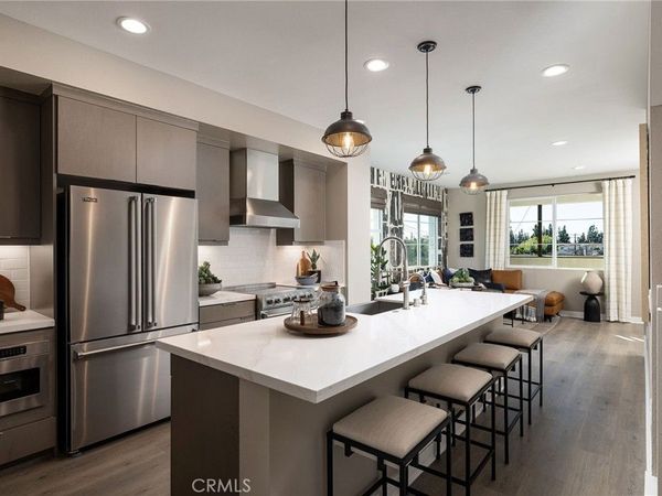 166 E Whittier Boulevard, La Habra, CA 90631