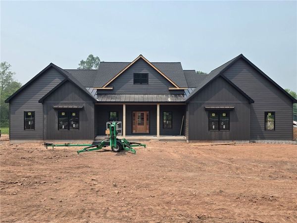 425 County Line Road, Webster, NY 14580