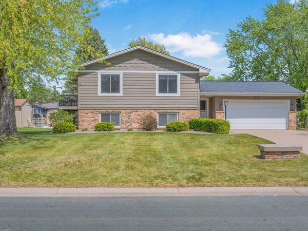 1375 Balsam Street E, Eagan, MN 55123